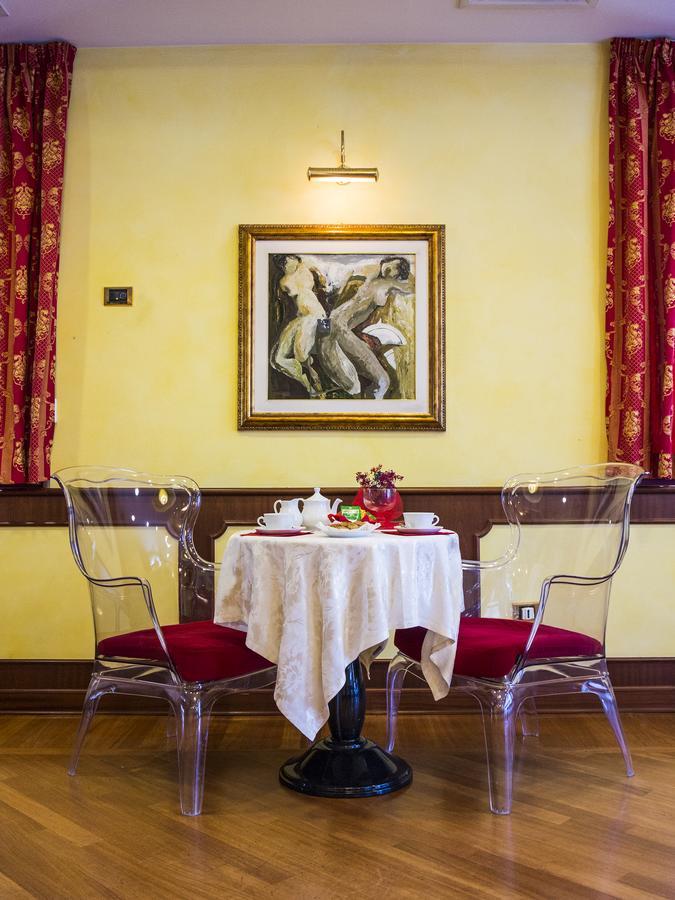 Hotel Regent - In Pieno Centro San Benedetto del Tronto Ngoại thất bức ảnh