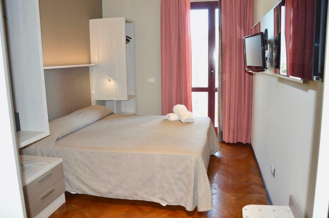 Hotel Regent - In Pieno Centro San Benedetto del Tronto Ngoại thất bức ảnh