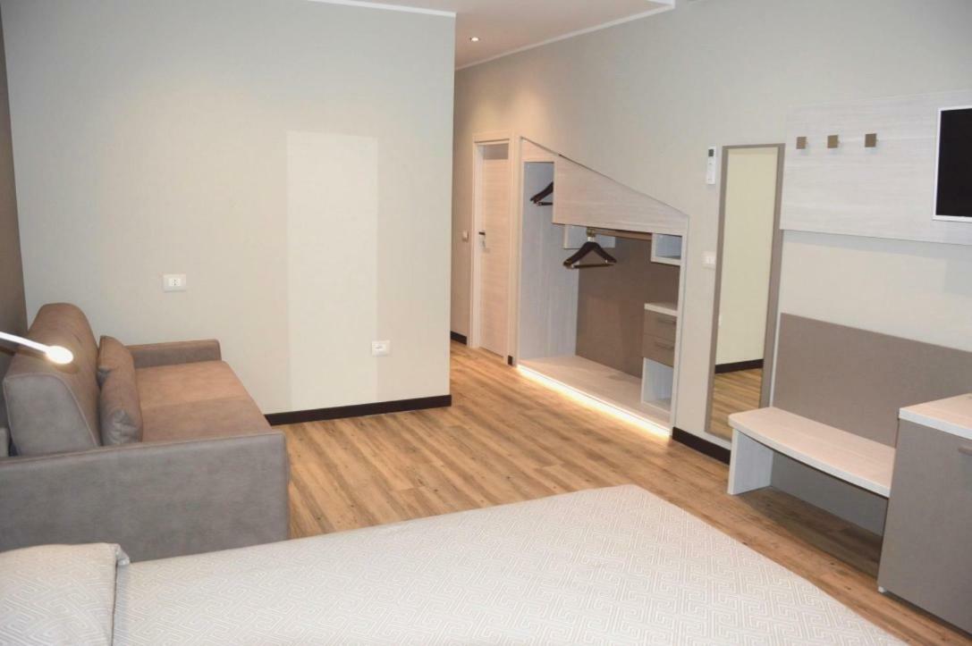 Hotel Regent - In Pieno Centro San Benedetto del Tronto Ngoại thất bức ảnh