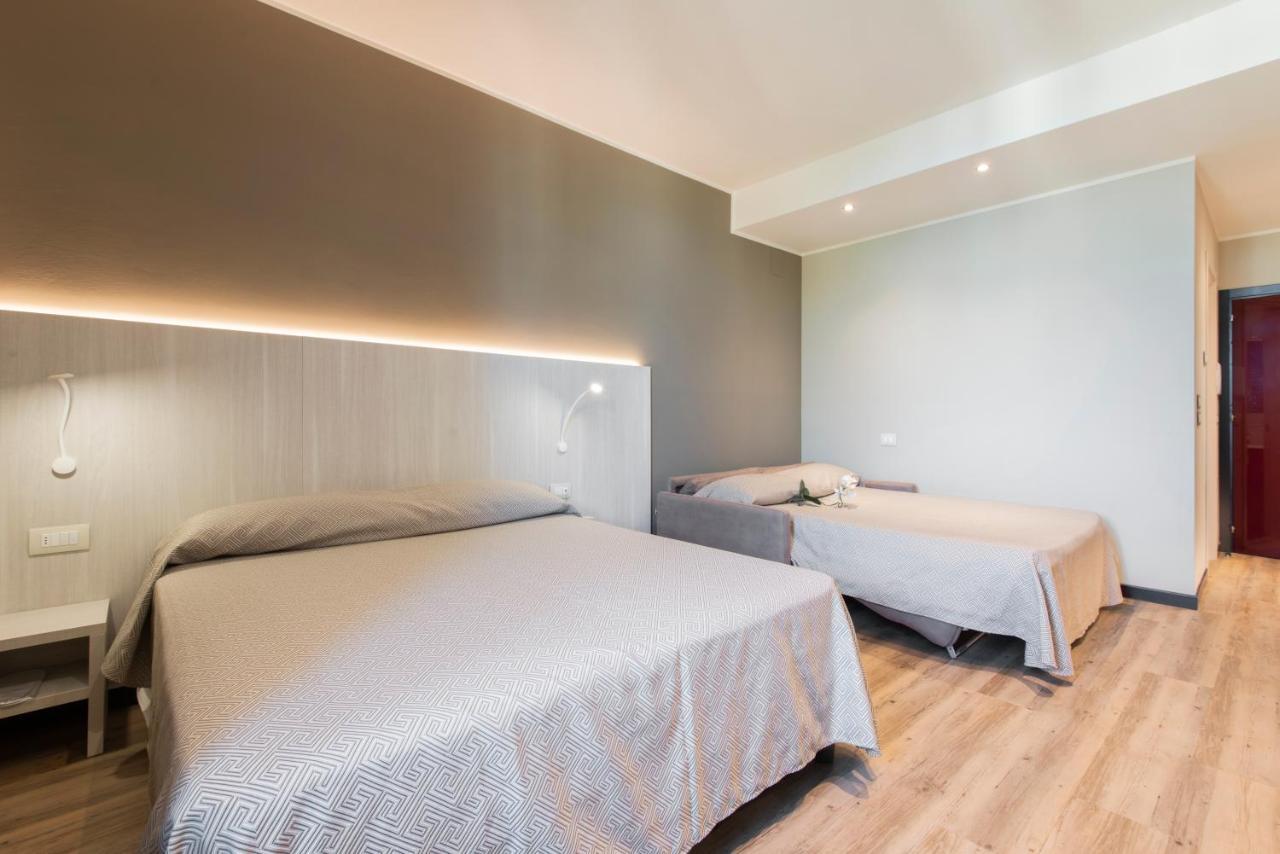 Hotel Regent - In Pieno Centro San Benedetto del Tronto Ngoại thất bức ảnh